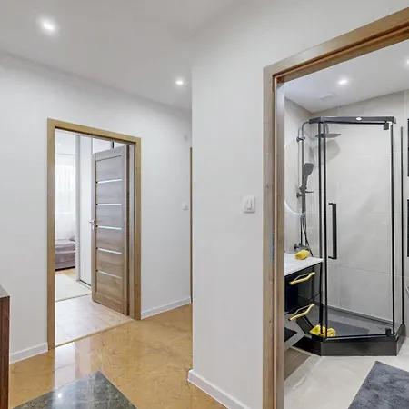 Apartment Flexihome Sk - Jantarova - 65m2 - 2 Bedroom - Garage Parking Košice