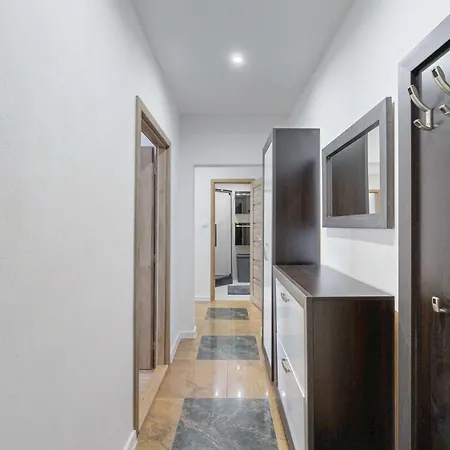 Apartment Flexihome Sk - Jantarova - 65m2 - 2 Bedroom - Garage Parking Košice