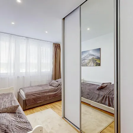 Apartment Flexihome Sk - Jantarova - 65m2 - 2 Bedroom - Garage Parking Košice